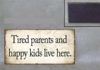 Magneet: Tired parents and happy kids … EM2368